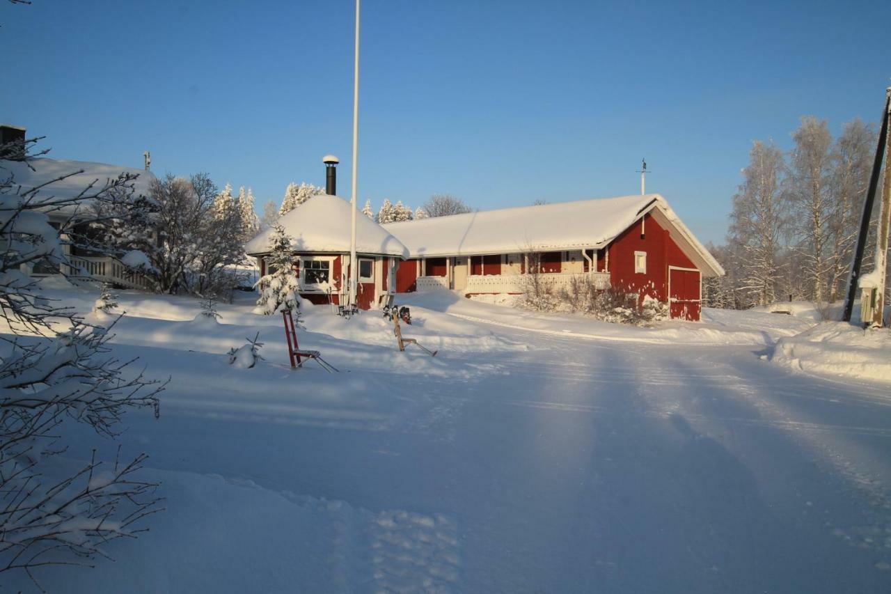 Maatilamatkailu Jaenisvaara Kolinkylä Exterior foto