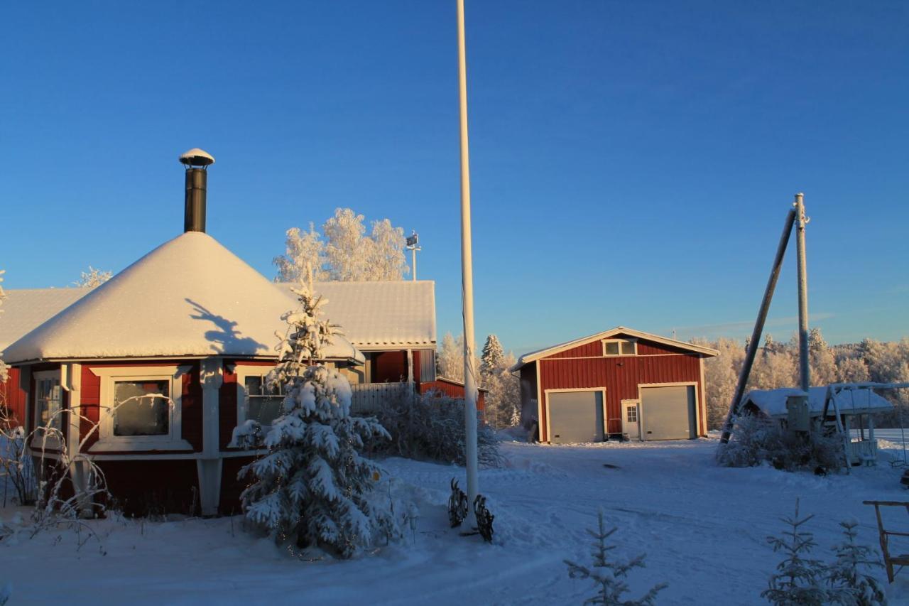 Maatilamatkailu Jaenisvaara Kolinkylä Exterior foto